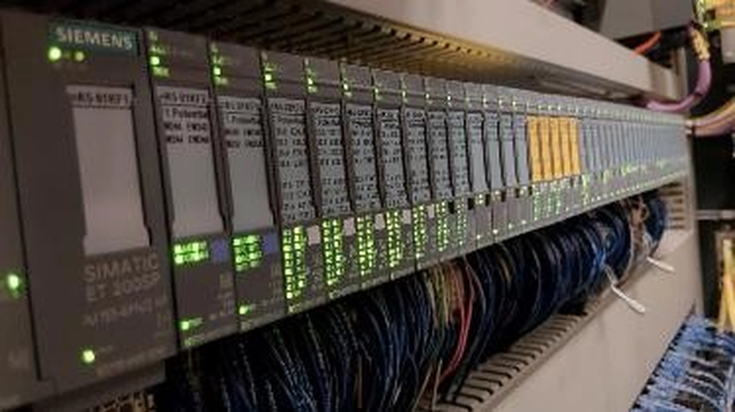 WI Automtisierungstechnik GmbH - Industrielle Automatisierung - Steuerungstechnik