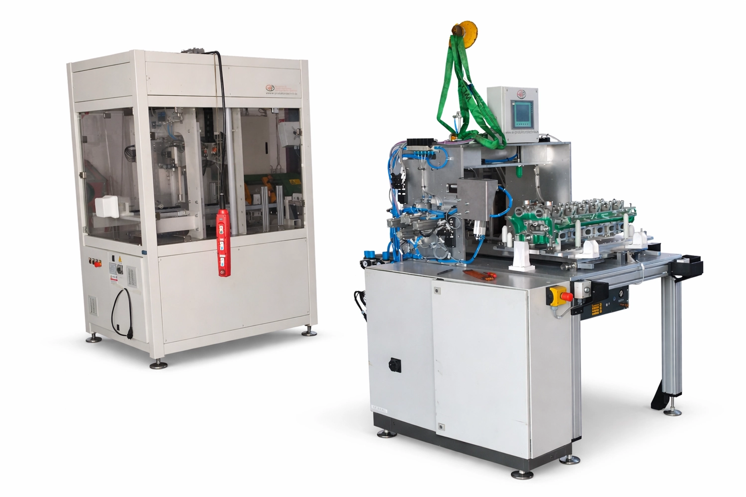 WI Automtisierungstechnik GmbH - Industrielle Automatisierung - Zwei Industrieanlagen, die als Teil einer automatischen Lippenstift-Montagelinie identifiziert wurden.